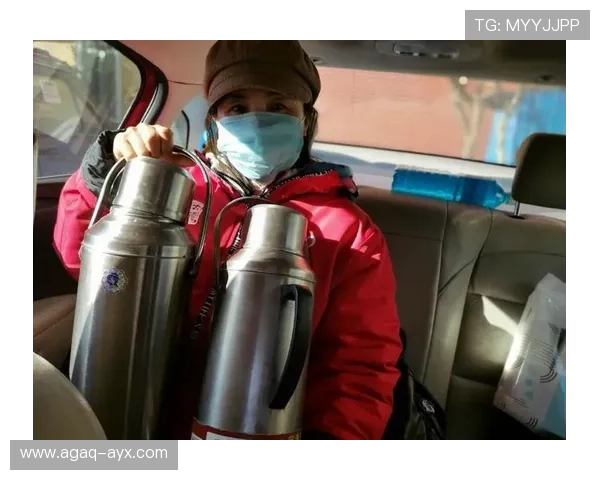 上海海港红衣出征,主场气势拉满再燃战火