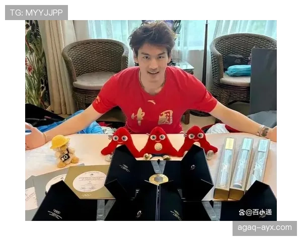 中国游泳选手徐嘉余的成长历程与关键人物影响