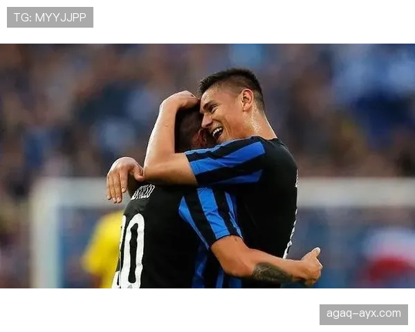 亨克逼抢战术奏效，新赛季强势开局彰显无畏斗志