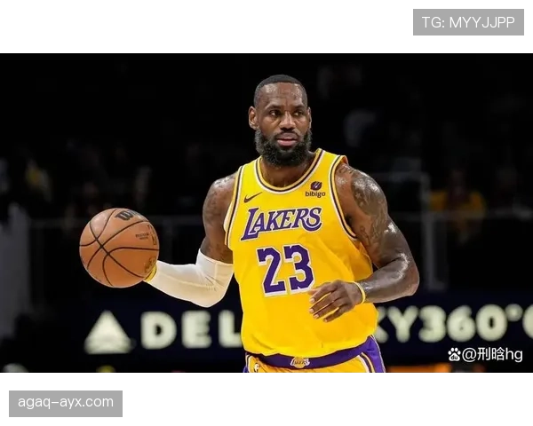 奥多姆挡拆提升关键时刻组织效率，助湖人攻防转换领先詹姆斯